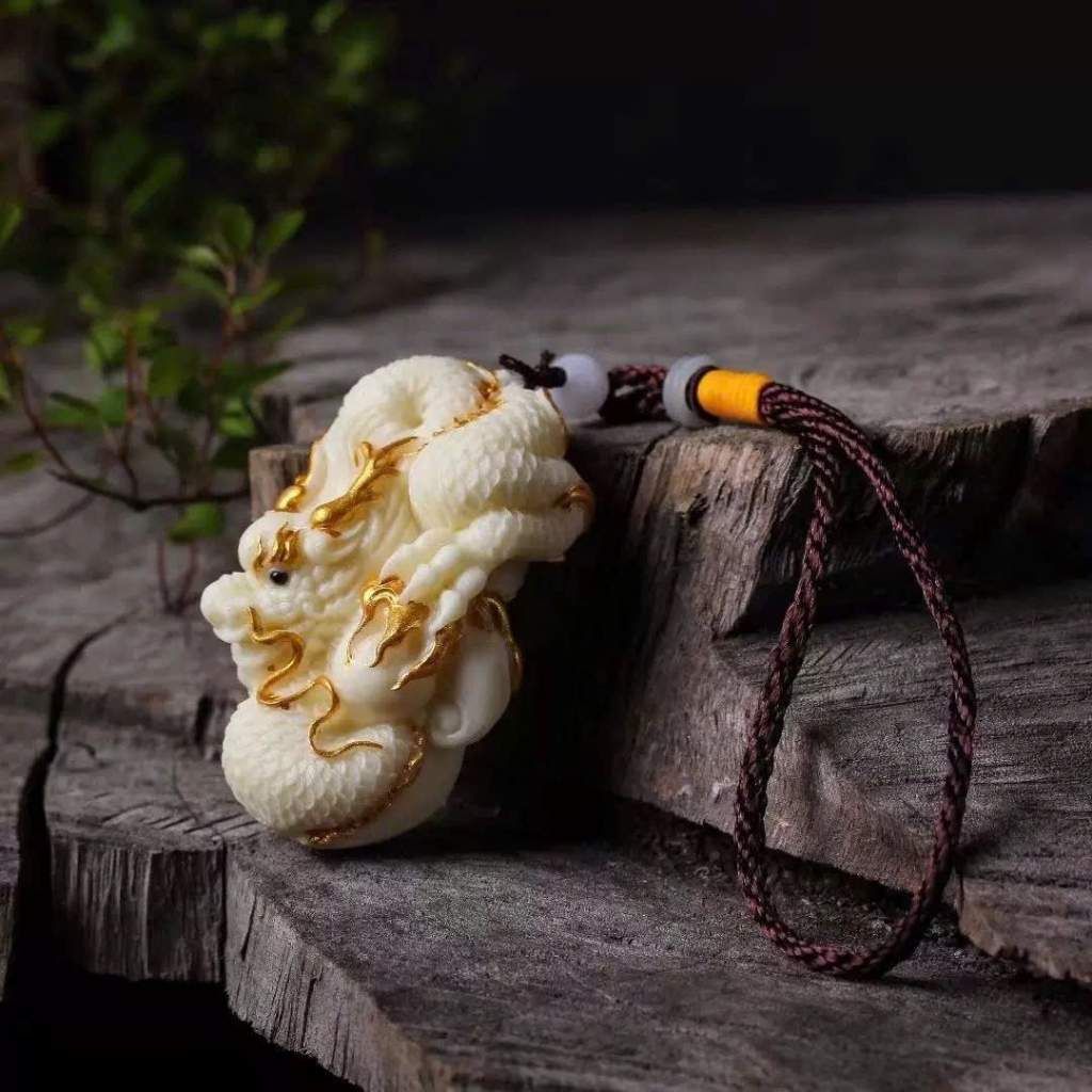  Mặt Dây Chuyền Rồng Ngà Trắng Thếp Vàng BKJECN-9336 