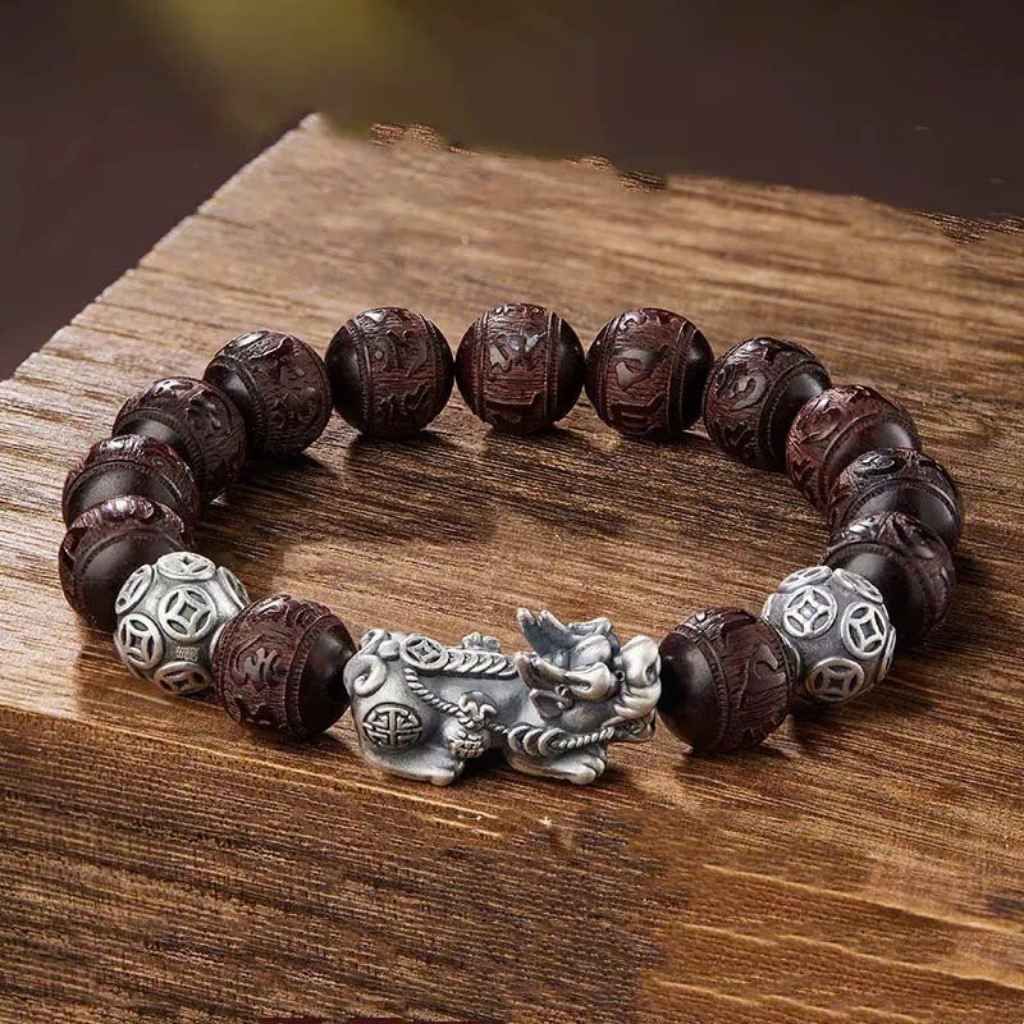  Vòng Gỗ Đàn Hương Chạm Khắc Mix Tì Hưu Bạc BKJECN-9354 