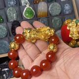  Vòng Tay Mã Não Đỏ Mix Tỳ Hưu Mạ Vàng Tài Lộc BKJECN-9364 