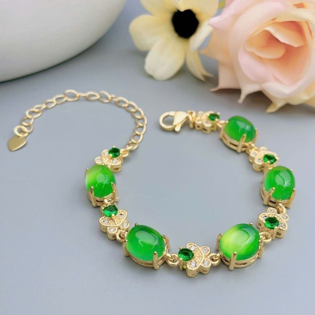  Vòng Tay Ngọc Bích Màu Xanh Rêu Thanh Lịch BKJECN-9454 