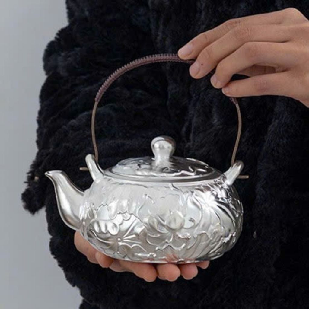 Ấm Trà Bạc Nguyên Chất Khắc Nổi Liên Hoa Cổ Sưu Tầm  BKMECN-10053 