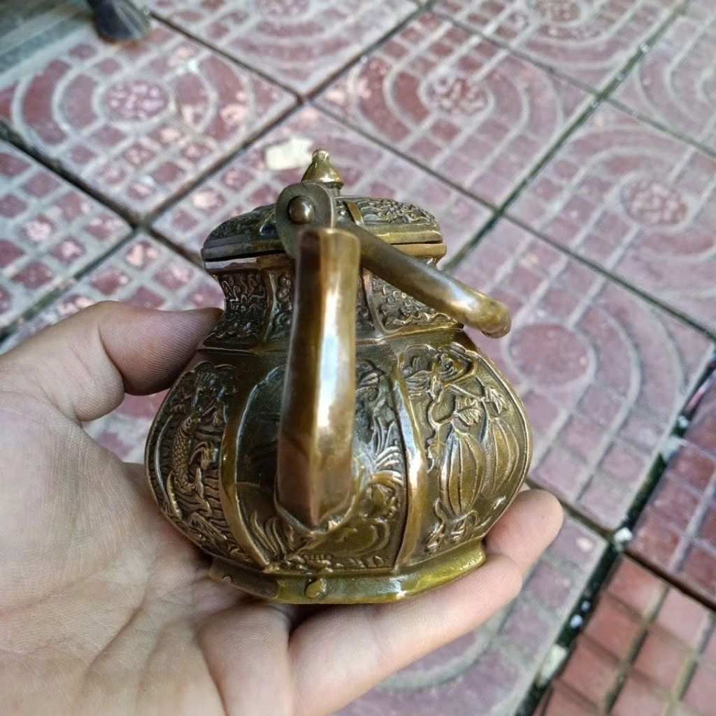  Ấm Đồng Cổ Lục Giác Chạm Nổi Uyên Ương Hí Thủy BKMECN-10073 