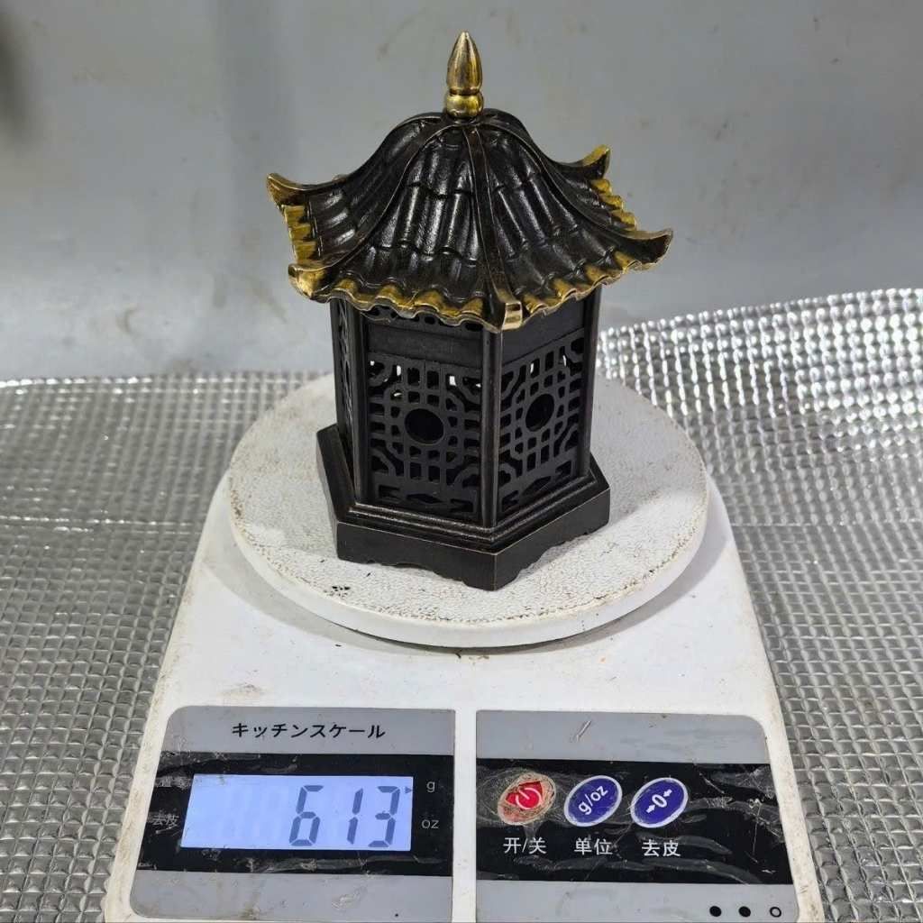  Lư Xông Trầm Đồng Dáng Lâu Đài Cổ Kính BKMECN-10085 