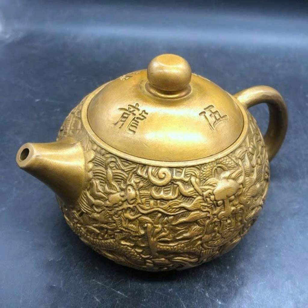  Ấm trà đồng vàng chạm nổi Vân Long triện chữ cổ BKMECN-10087 
