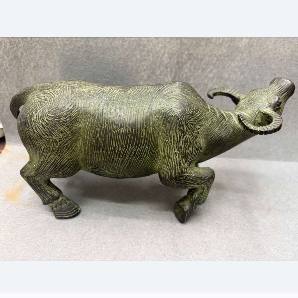  Tượng Trâu Đồng Kim Ngưu Tích Lộc Bằng Đồng Giả Cổ BKMECN-10139 