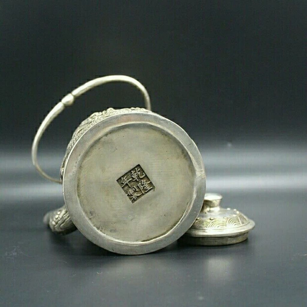  Ấm Đồng Mạ Bạc Quai Treo Chạm Nổi Thanh Long Hải Triều BKMECN-10176 