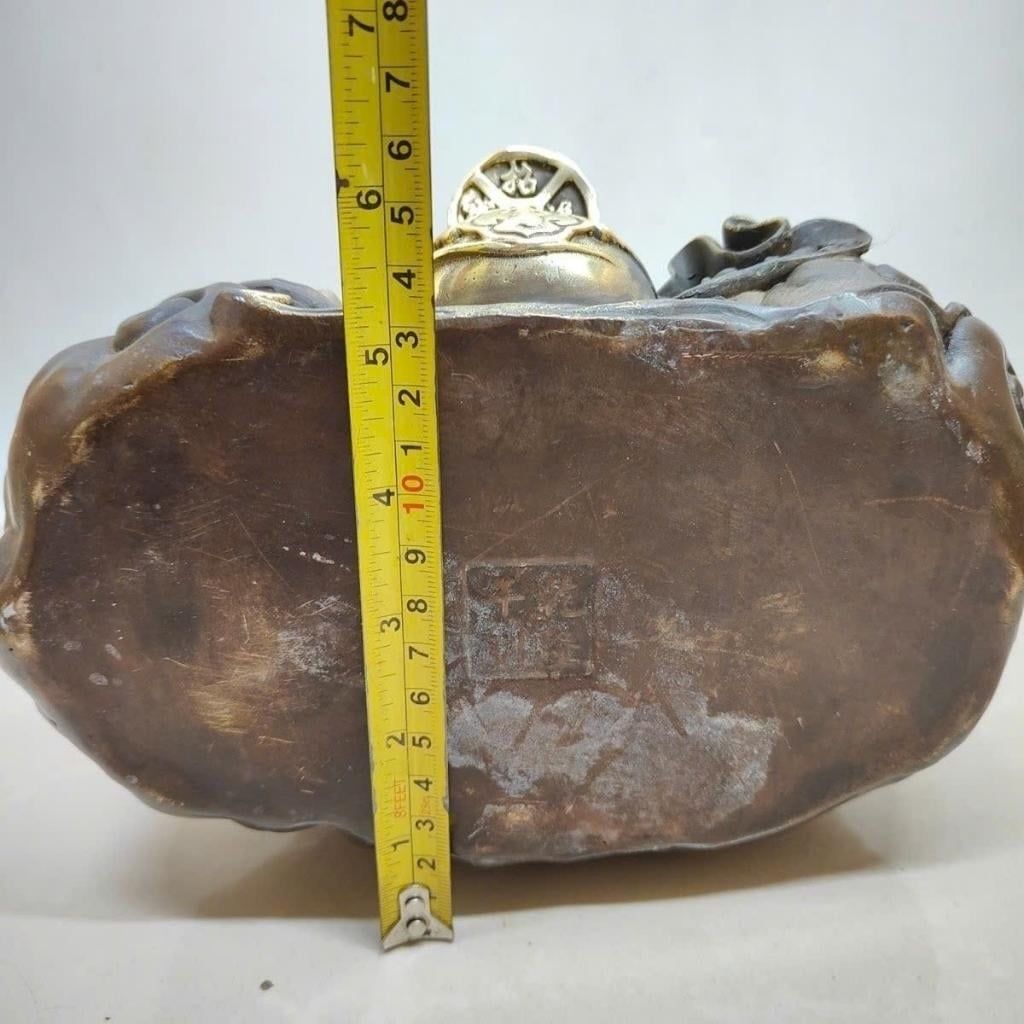  Tượng Đồng Di Lặc Ngồi Bao Tiền Cưỡi Thiềm Thừ May Mắn BKMECN-10197 