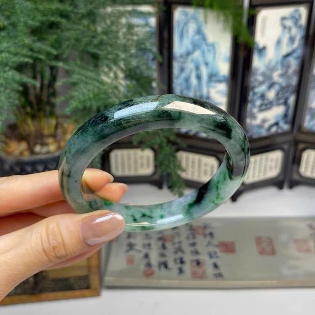  Vòng Tay Ngọc Bích Màu Xanh Rêu Thanh Lịch BKJECN-9454 