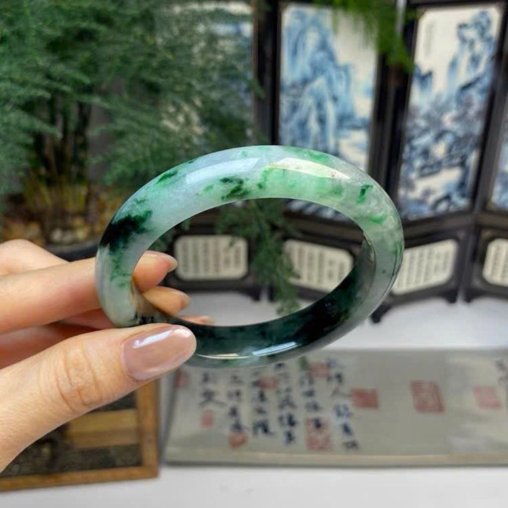  Vòng Tay Ngọc Bích Màu Xanh Rêu Thanh Lịch BKJECN-9454 