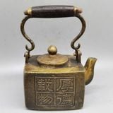  Ấm Trà Đồng Vuông Quai Gỗ Chữ Hậu Đức Tái Vật BKMECN-10293 