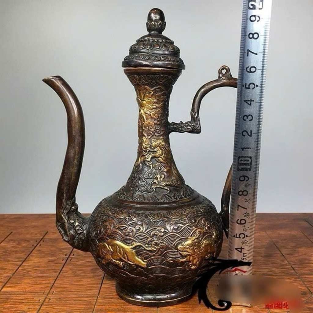  Bình Rượu Dáng Cổ Bằng Đồng Hun Giả Cổ BKMECN-10414 