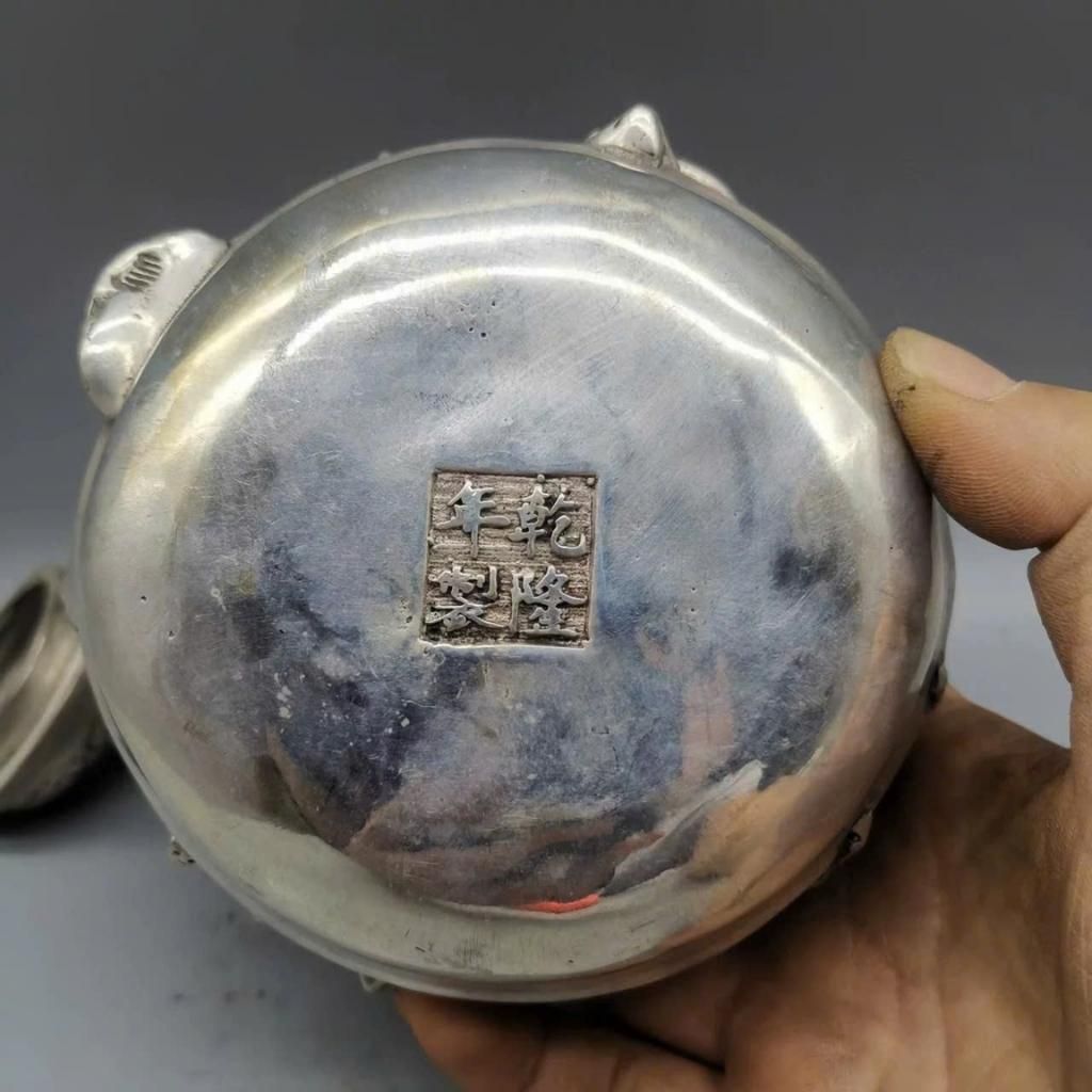  Ấm Trà Đồng Mạ Bạc chạm nổi Bát Tiên BKMECN-9489 