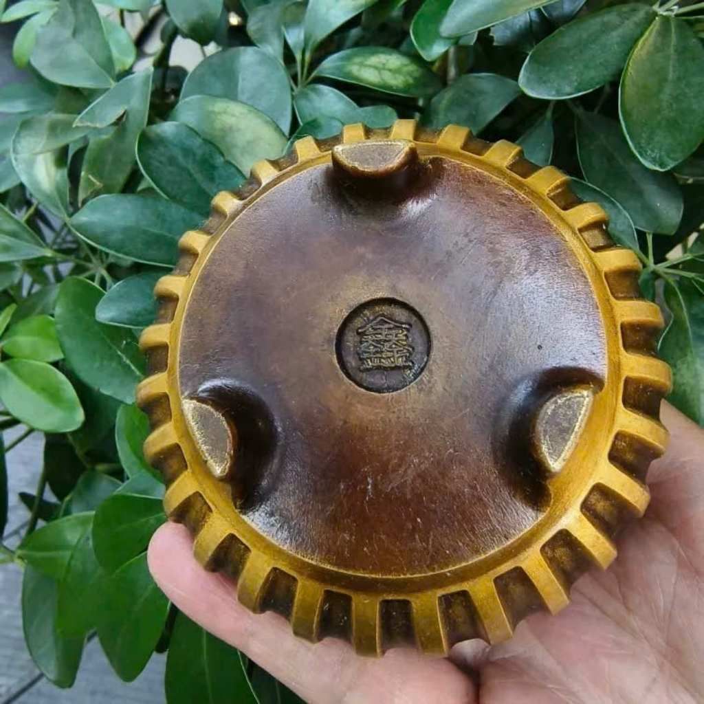  Lư Hương Đồng Sen Bổ Múi Cổ Điển BKMECN-9647 