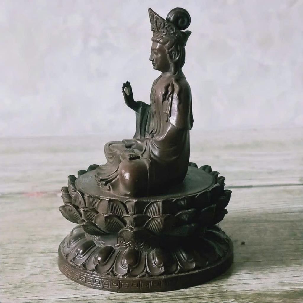  Tượng Phật Quan Âm Bồ Tát Ngồi Đài Sen Bằng Đồng BKMECN-9790 