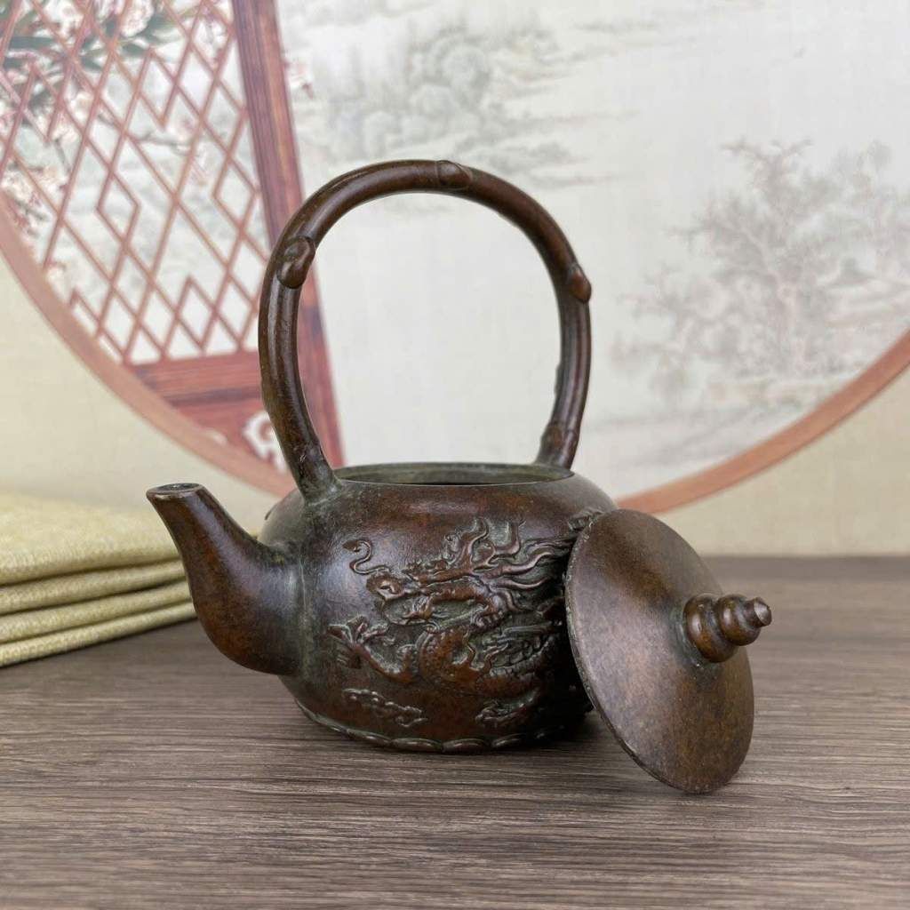  Ấm Trà Đồng Quai Xách Chạm Rồng Nổi Giả Cổ BKMECN-9907 