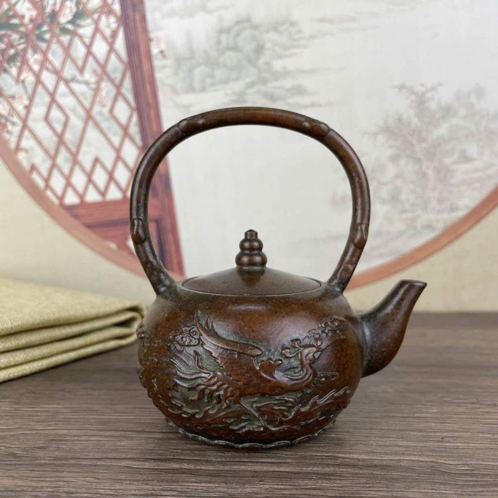  Ấm Trà Đồng Quai Xách Chạm Rồng Nổi Giả Cổ BKMECN-9907 