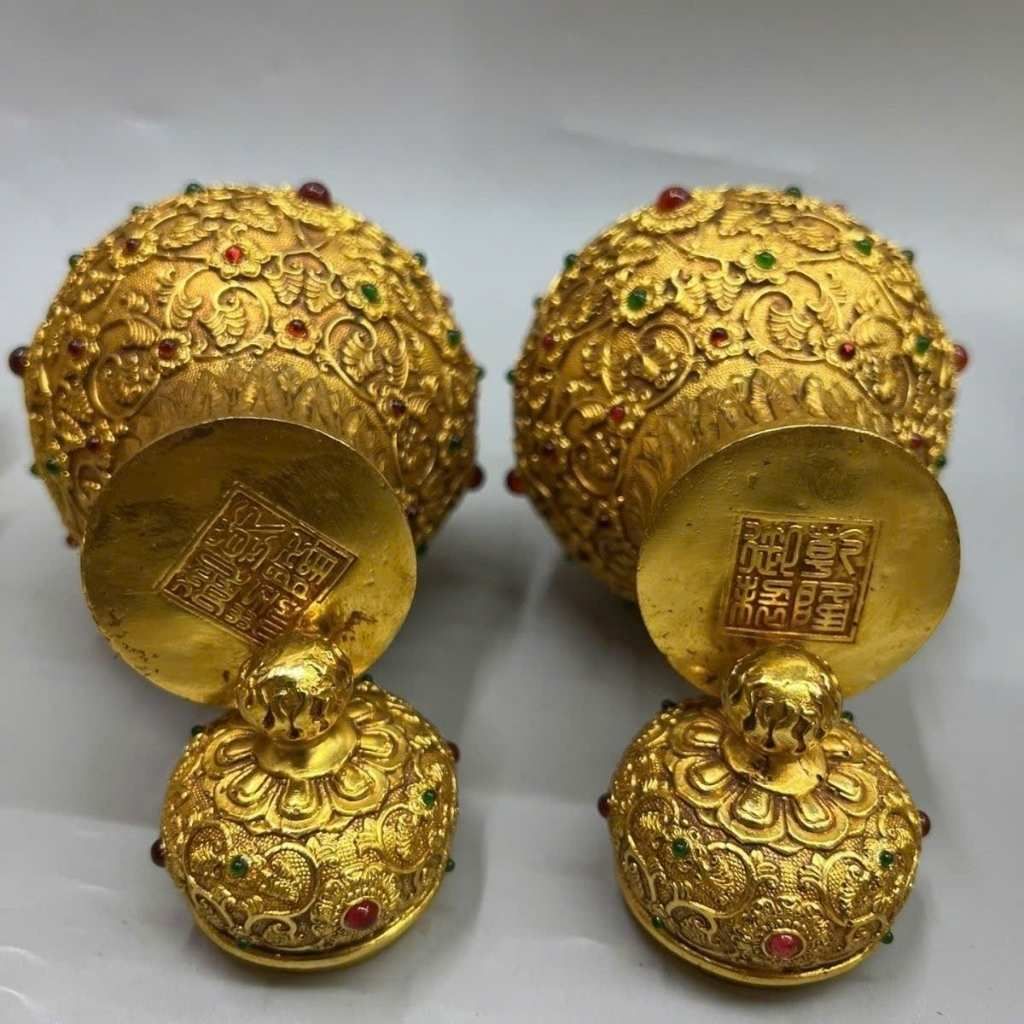  Cặp Choé Thờ Đồng Vàng Mỹ Nghệ Khảm Đá Quý Sưu Tầm BKMECN-9991 