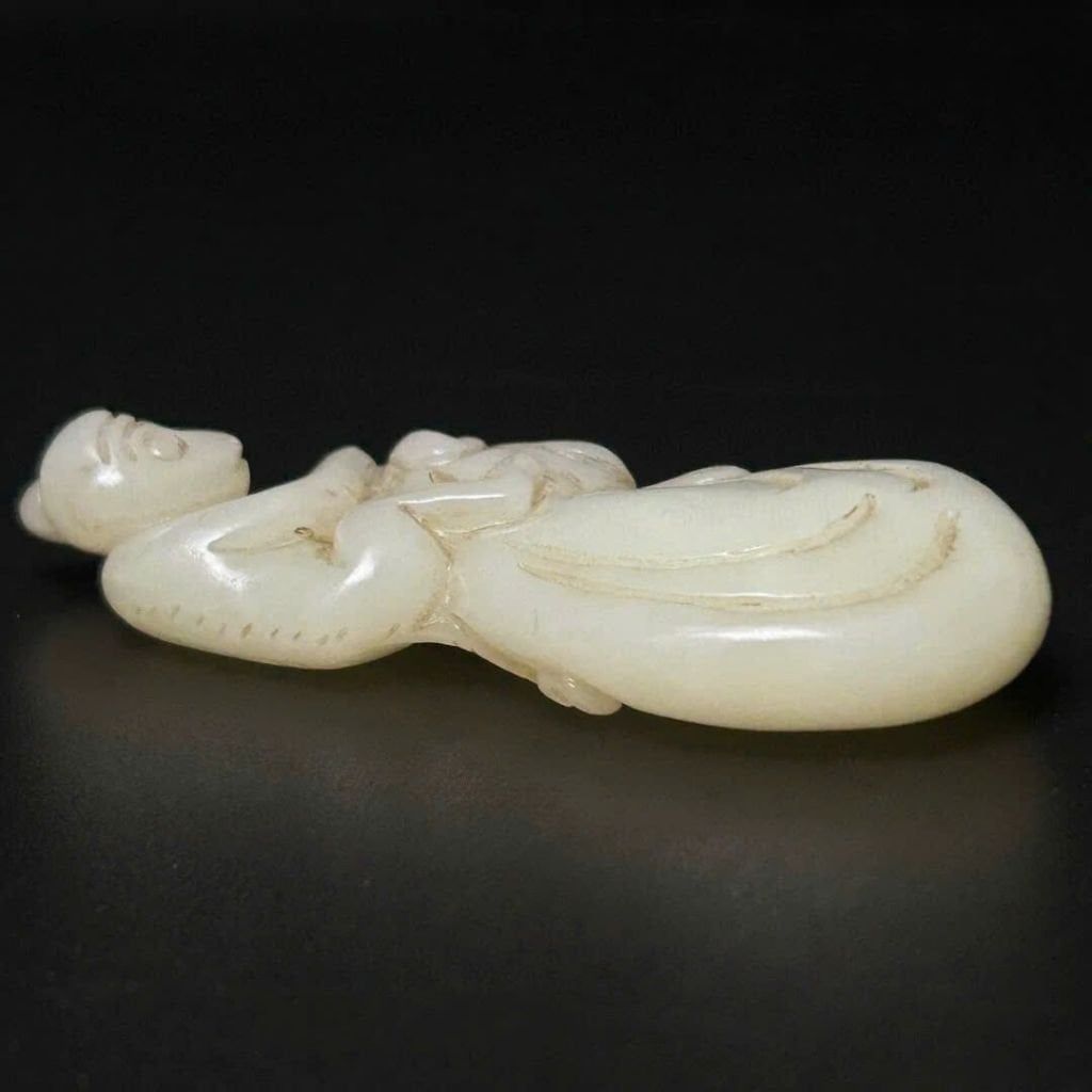  Mặt Ngọc Bích Khắc Khỉ Ngồi Trên Túi Tiền BKSTCN-9451 