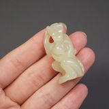  Ngọc Bích Khắc Hình Con Khỉ BKSTCN-9452 