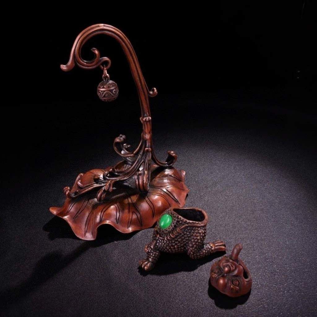  Xông Trầm Thiềm Thừ Khảm Ngọc Lục Bảo  BKWOCN-9302 