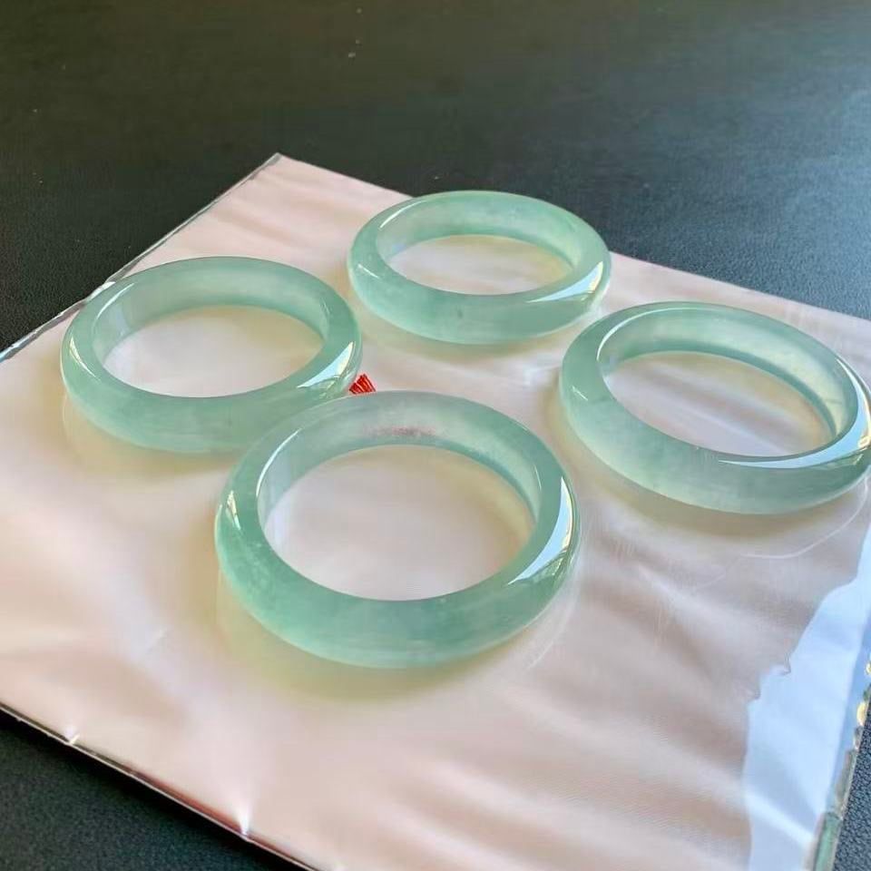  Vòng Tay Ngọc Độc Long Tông Xanh Ngọc Bích Nhạt Trong Suốt BKJECN-9485 