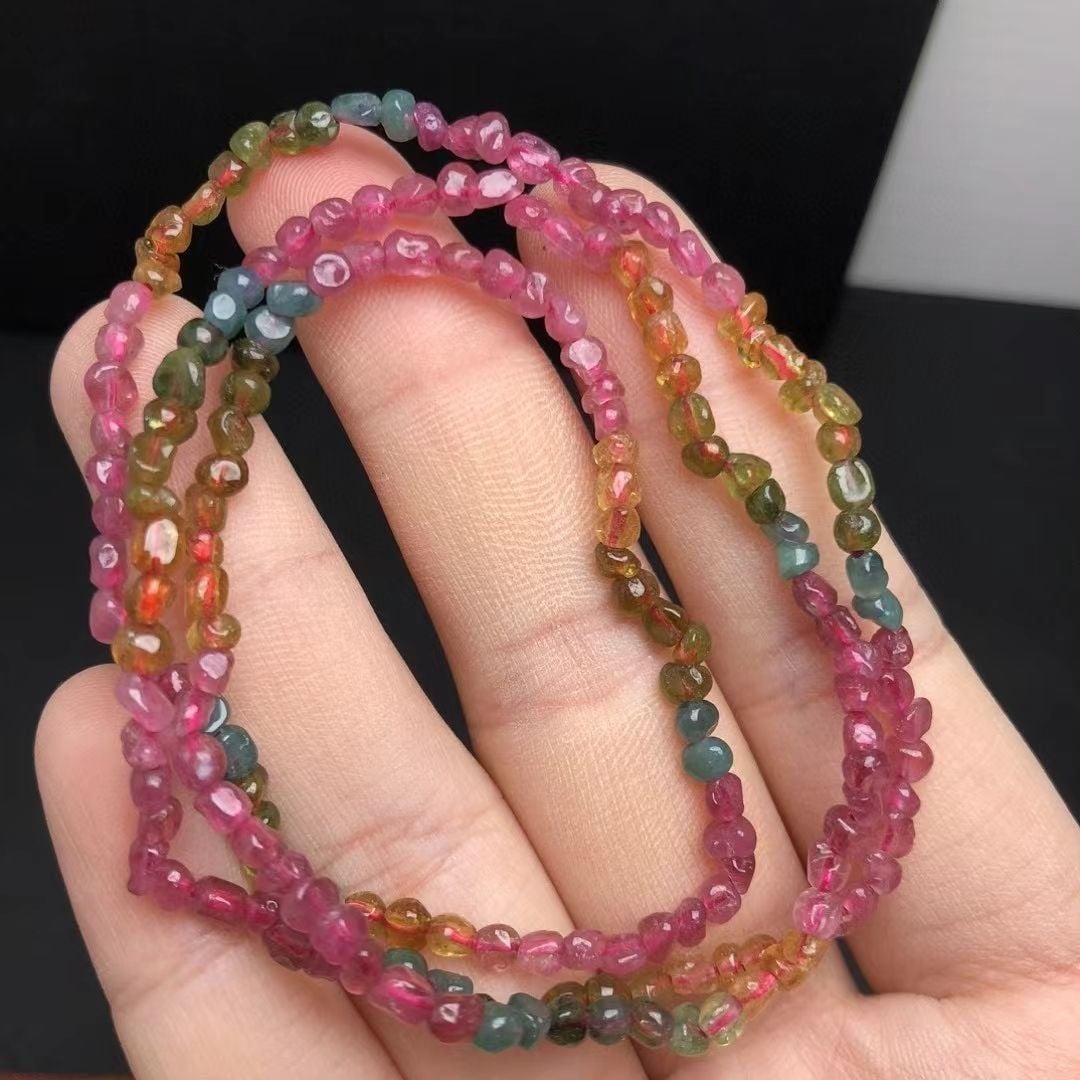  BỪNG SÁNG KHÍ CHẤT - CHIÊU TÀI HÚT LỘC VỚI VÒNG ĐÁ TOURMALINE TỰ NHIÊN 