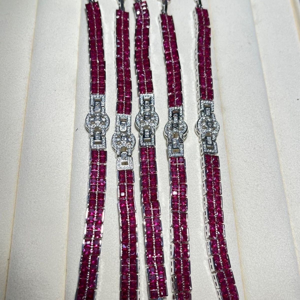  Lắc tay ruby Nam Phi đính kim cương bạc 925 