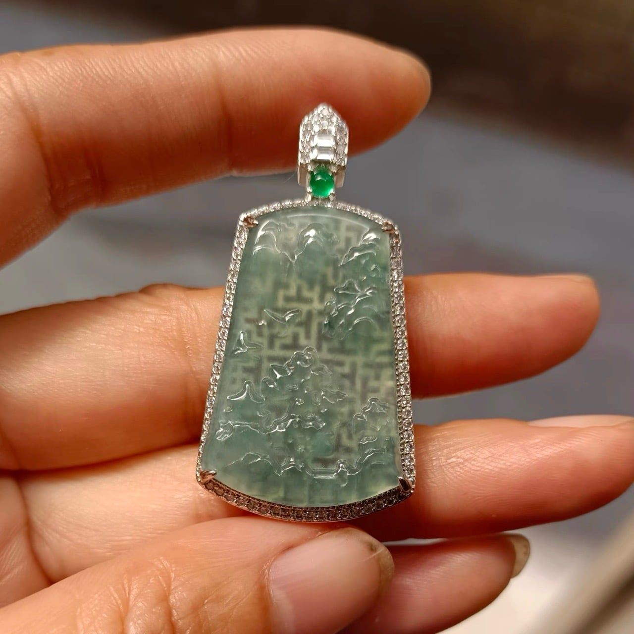  Mặt dây chuyền phỉ thuý Type A chất già BKJECN-9496 