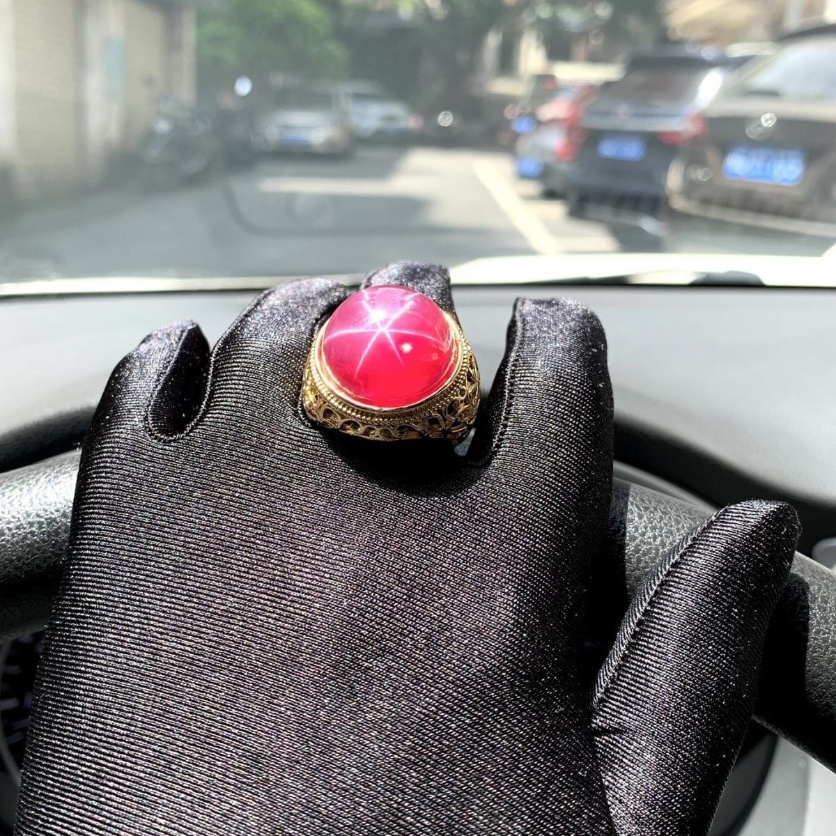  Nhẫn tay ruby sao vàng 18 k 