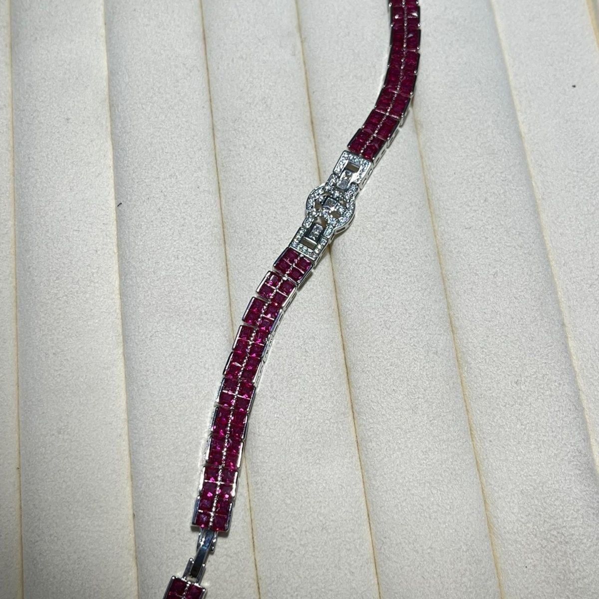  Lắc tay ruby Nam Phi đính kim cương bạc 925 