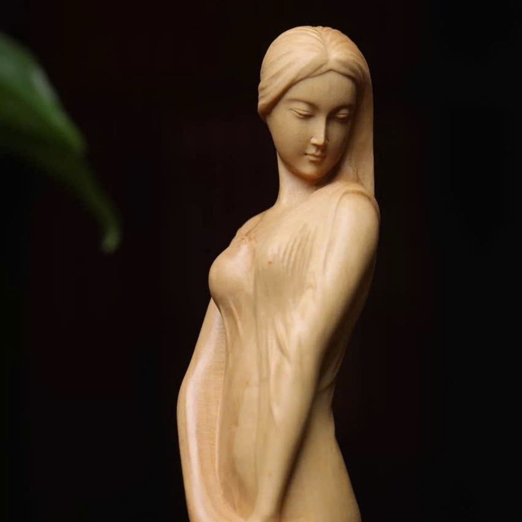  Tượng Gỗ Cô Gái Gỗ Hoàng Dương BKWOVN-9209 