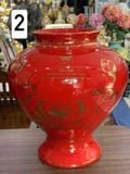  Bình gốm in logo Tổng bí thư Tô Lâm men đỏ họa tiết sen vẽ vàng BKCEVN-8132 