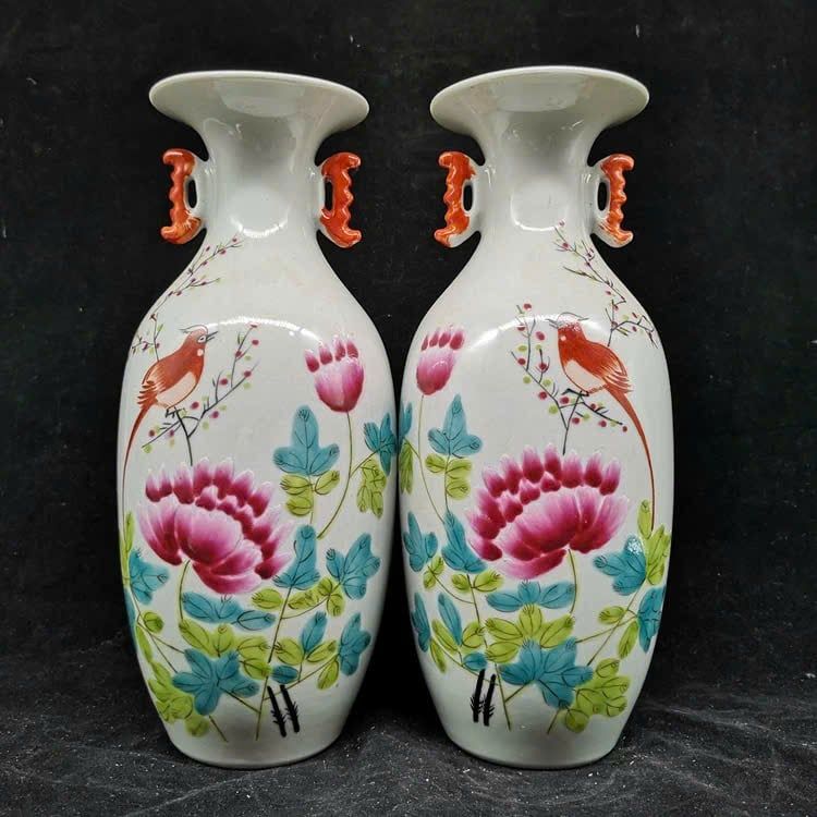  Cặp lục bình gốm sứ họa tiết hoa sen sưu tầm BKCECN-9381 