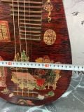  Đàn tỳ bà gỗ xưa họa tiết Quan đánh cờ cổ 