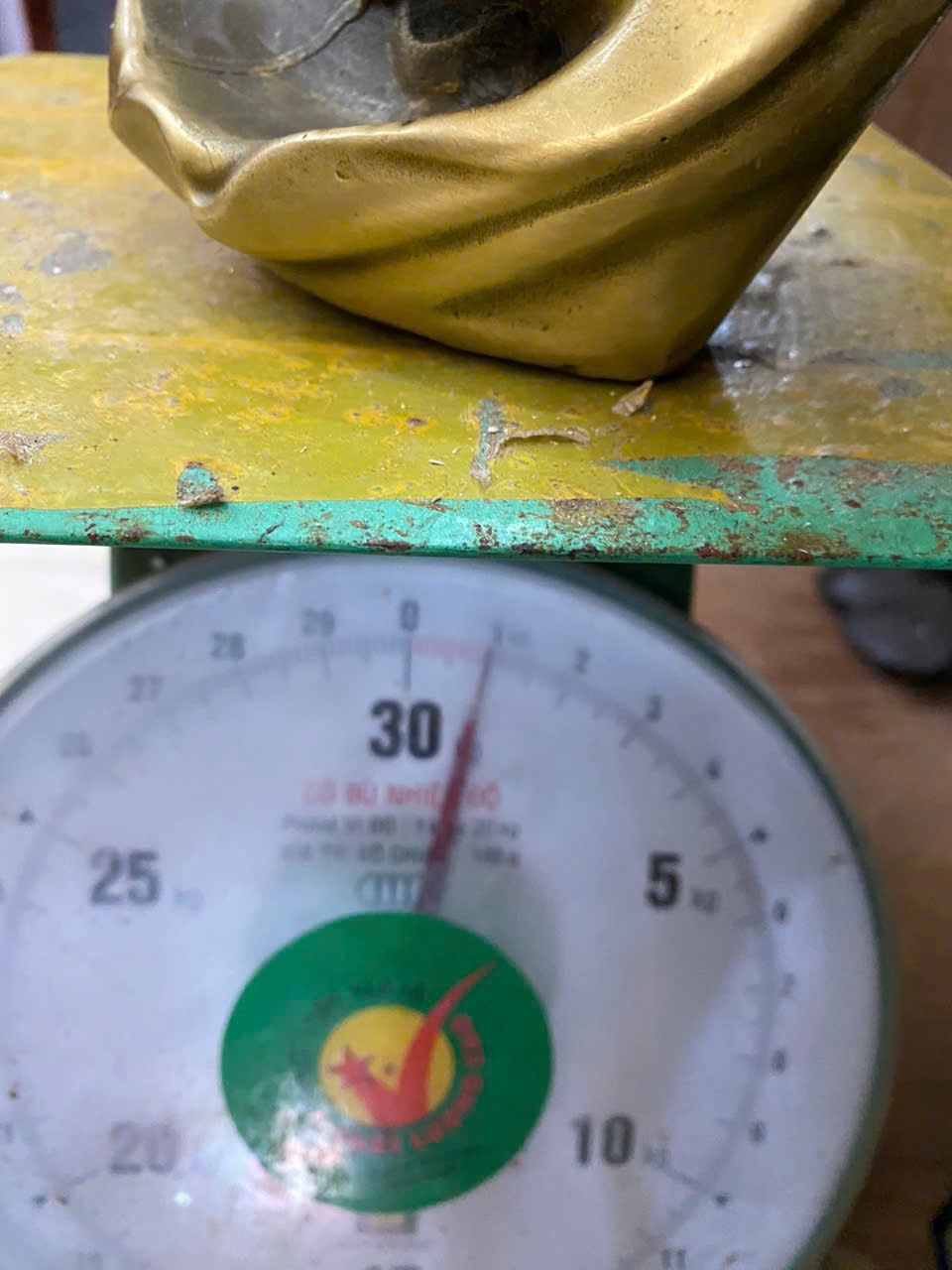  Bàn tay Phật cầm bình bằng đồng BKMECN-9259 