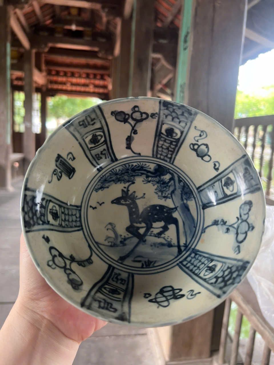  Bát gốm sưu tầm BKCEVN-8252 