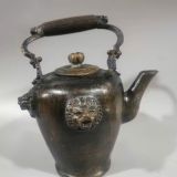  Ấm đồng sưu tầm khắc nổi đầu sư tử BKMECN-9266 