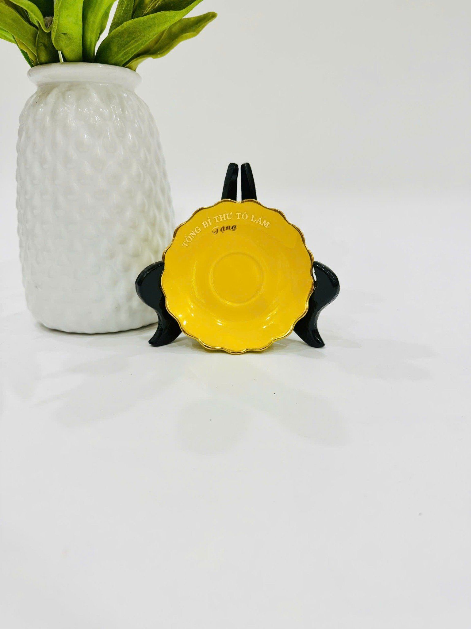  Bộ ấm chén tổng bí thư tô lâm màu vàng 850 ml BKCECN-9389 