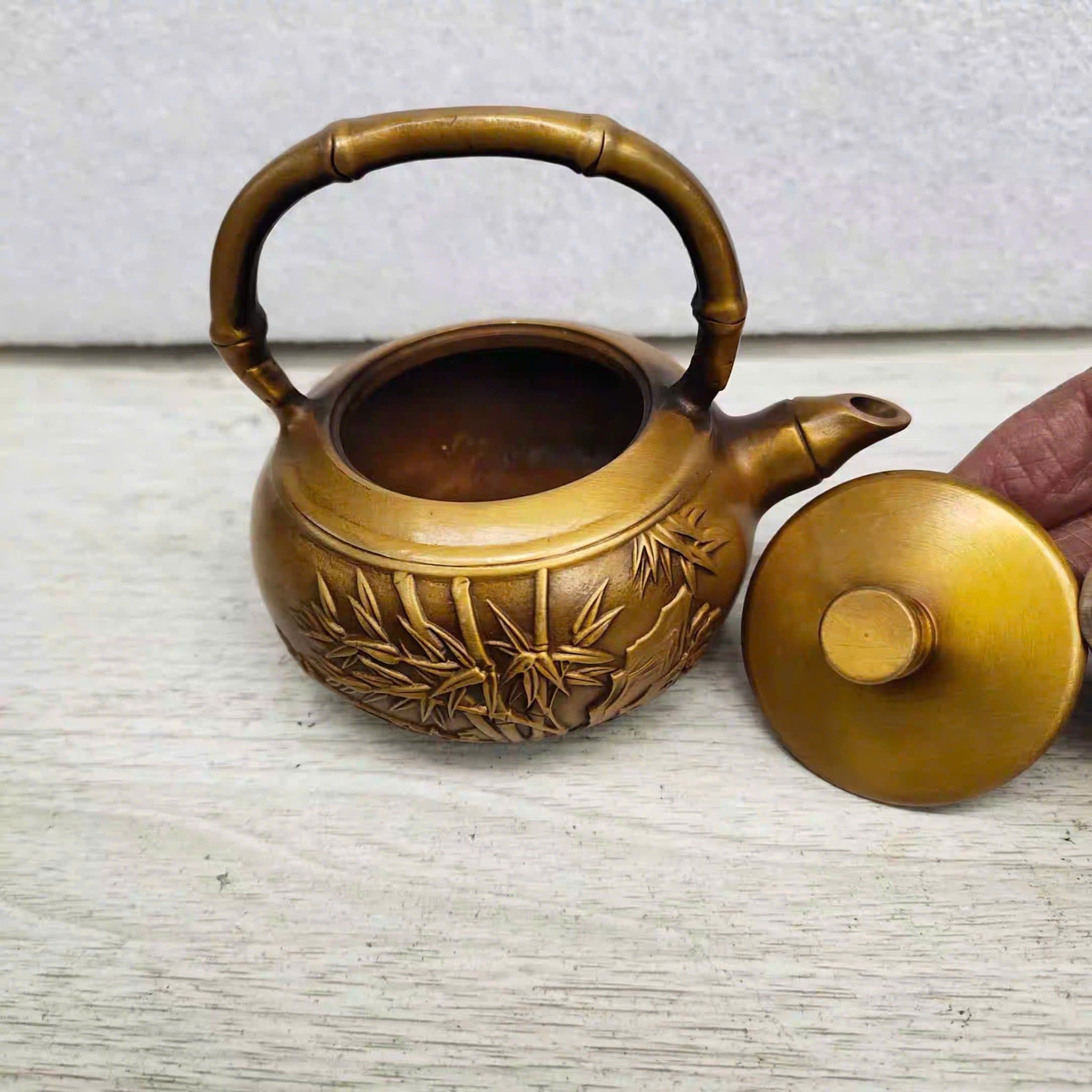  Ấm Trúc đồng cũ sưu tầm trong dân BKMECN-9356 