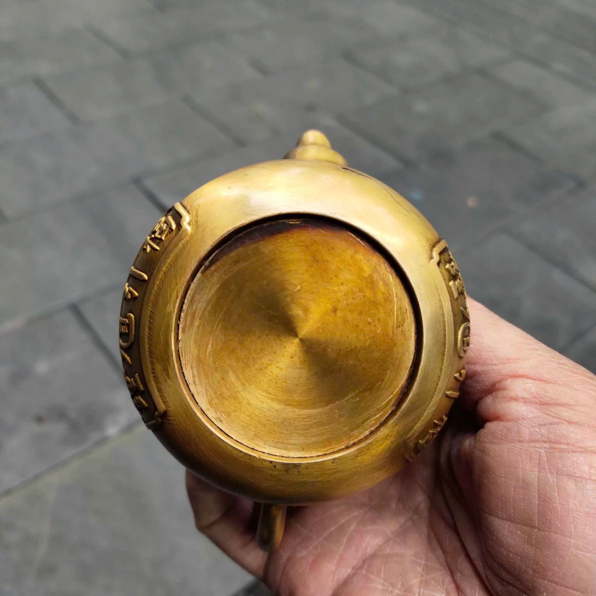  Ấm đồng cũ sưu tầm Đạt Ma múa quyền BKMECN-9357 