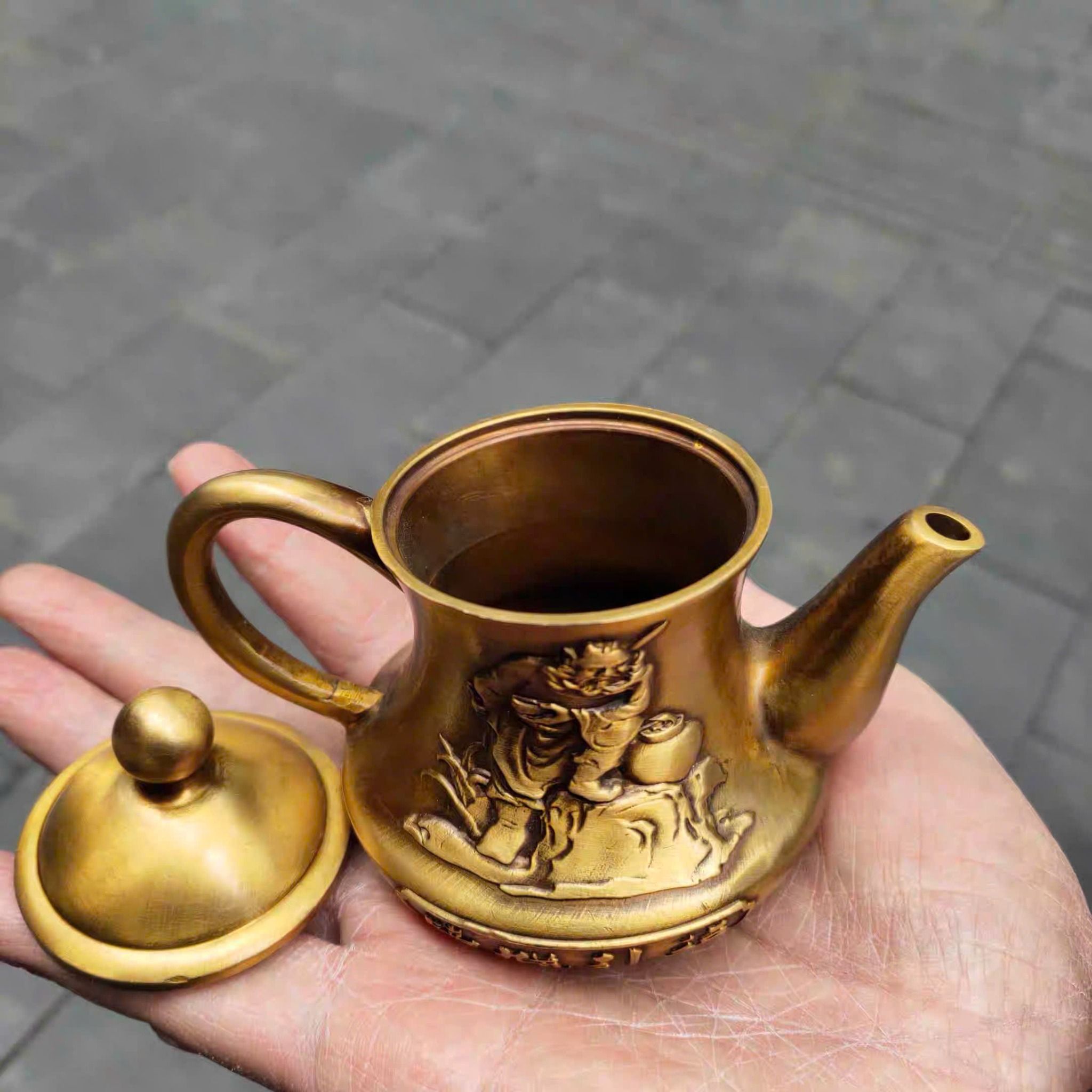  Ấm đồng cũ sưu tầm Đạt Ma múa quyền BKMECN-9357 