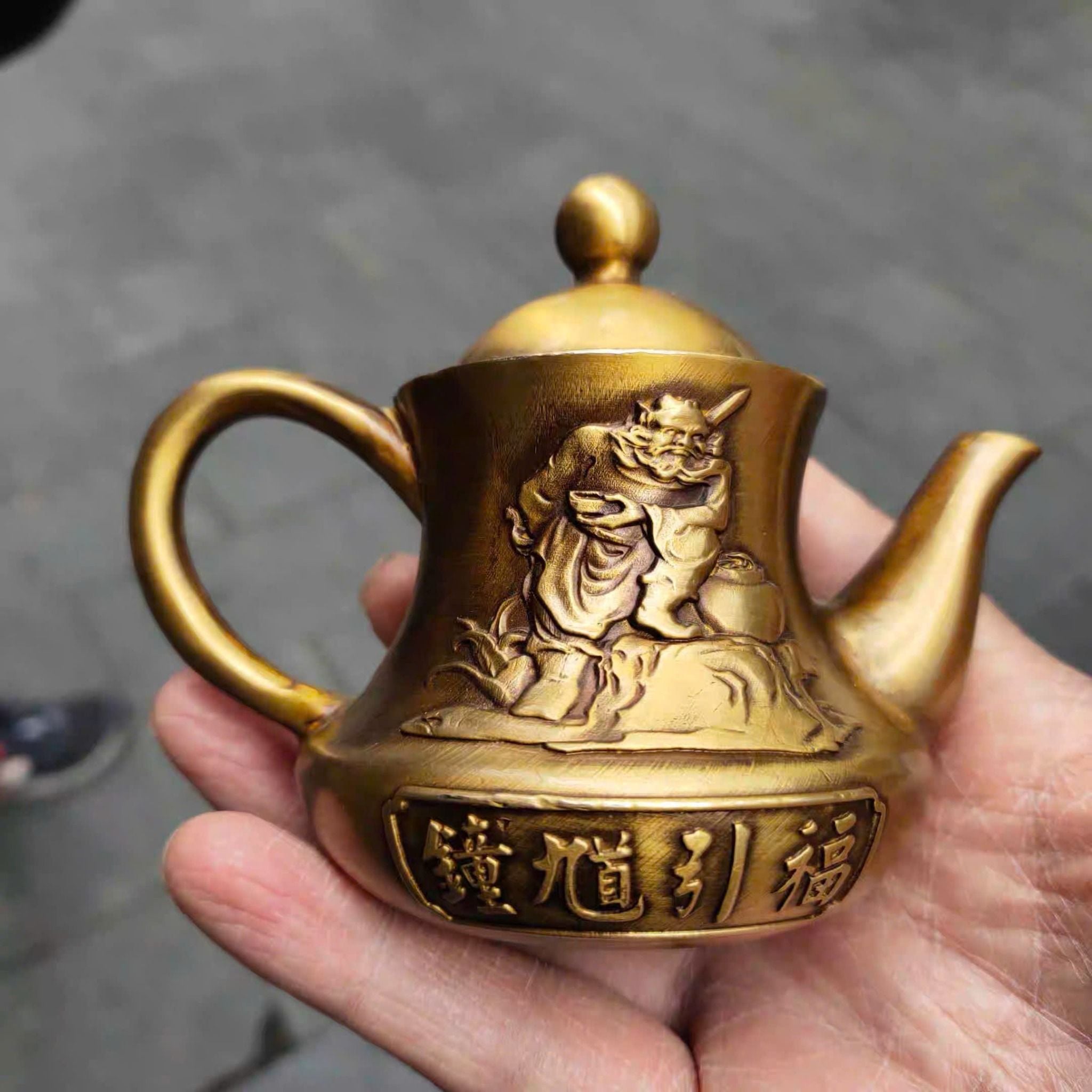  Ấm đồng cũ sưu tầm Đạt Ma múa quyền BKMECN-9357 