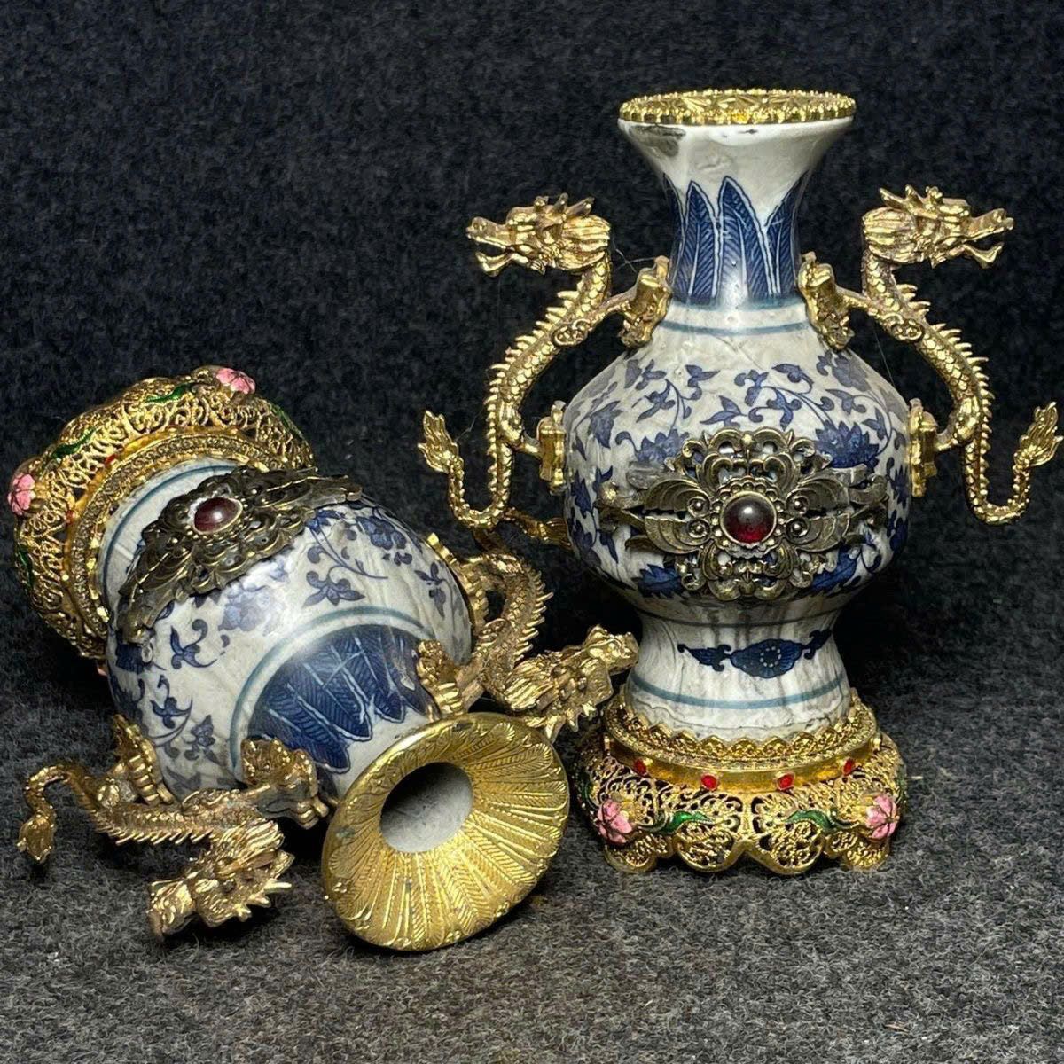  Cặp bình sứ đồng quai rồng khảm ngọc cổ sưu tầm BKMECN-9373 