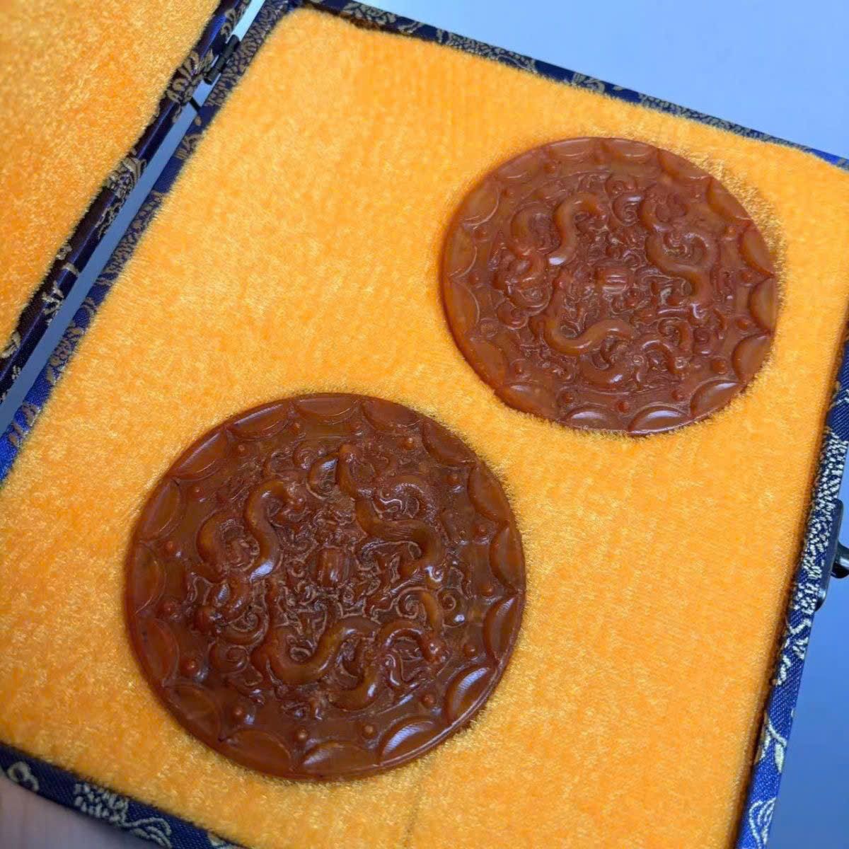  Cặp ngọc cũ họa tiết Rồng sưu tầm  BKSTCN-9355 