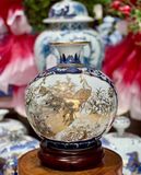  Bình hút lộc Nhị cảnh vẽ vàng cao cấp Bát Tràng BKCECN-9432 