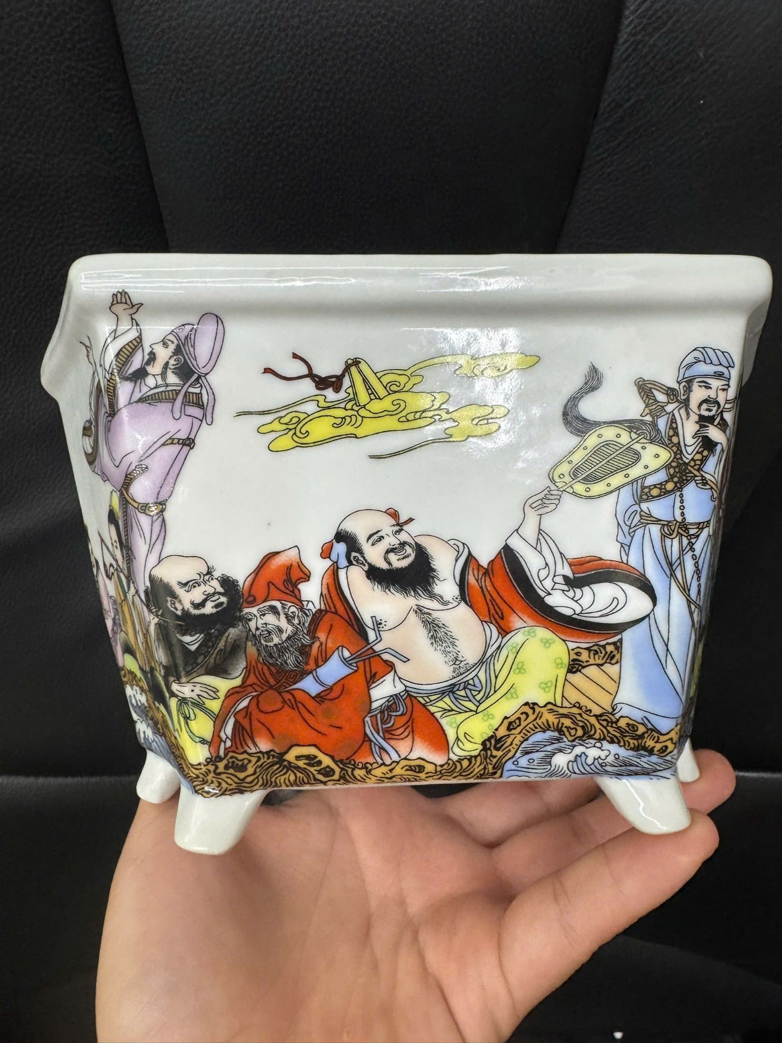  Chậu Cây vẽ họa tiết Bát Tiên Quá Hải BKCECN-9543 