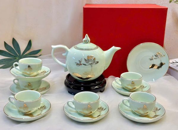  Bộ ấm chén men ngọc dung tích 500ml BKCECN-9546 