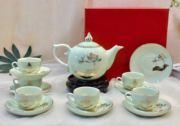  Bộ ấm chén men ngọc dung tích 500ml BKCECN-9546 