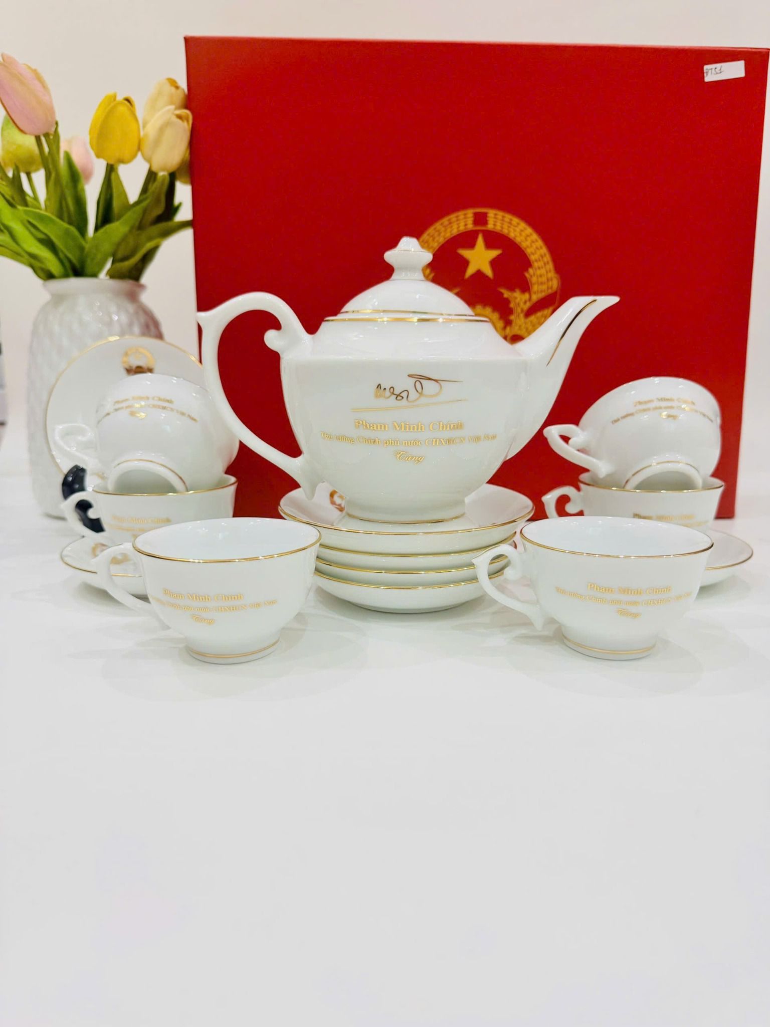  Bộ ấm chén thủ tướng màu trắng 850ml BKCECN-9587 