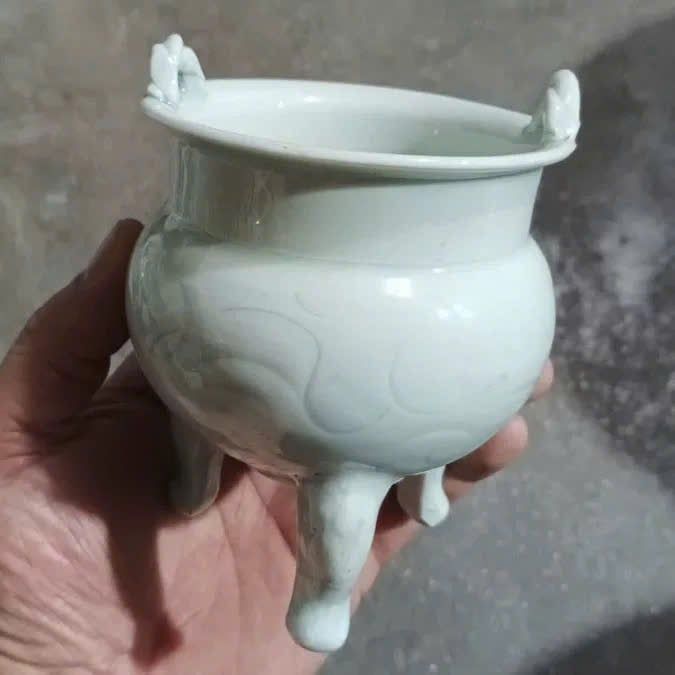  Lư ba chân sưu tầm BKCECN-9691 